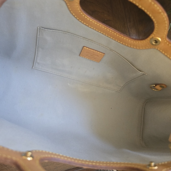 Louis Vuitton Vernis  2way  Roxbury Drive Yellow Satchel. - Picture 10 of 17